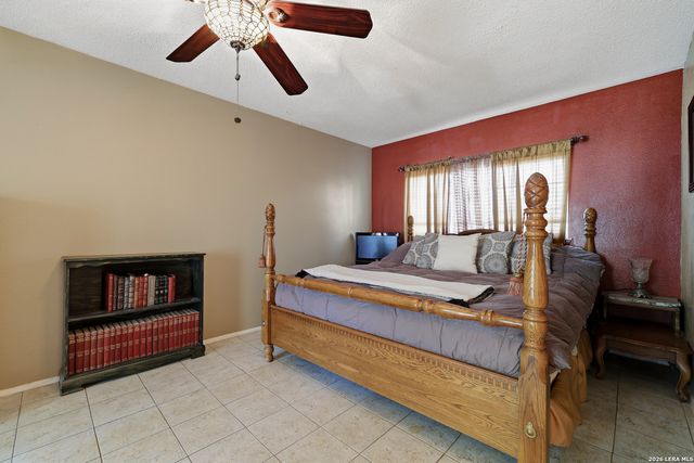 5315 KING GEORGE DR, San Antonio, TX 78229
