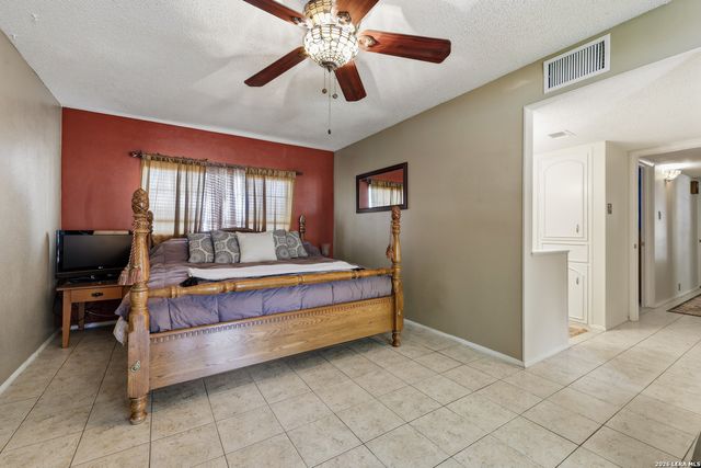 5315 KING GEORGE DR, San Antonio, TX 78229