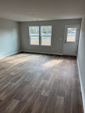 191 Birchwood Dr., Longs, SC 29568