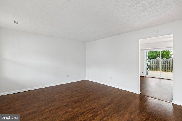 5143 COTTONWOOD CT, Fredericksburg, VA 22407