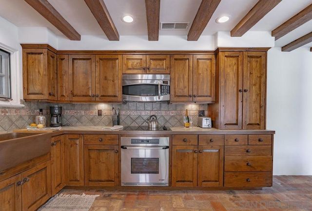 17116 Paseo Hermosa Unit A, Rancho Santa Fe, CA 92067