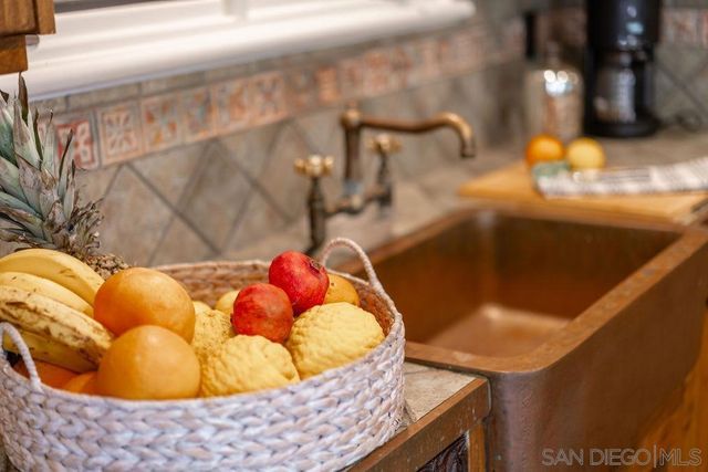 17116 Paseo Hermosa Unit A, Rancho Santa Fe, CA 92067