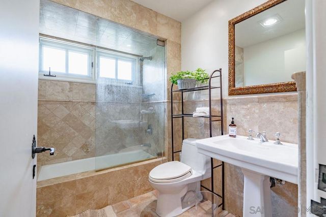 17116 Paseo Hermosa Unit A, Rancho Santa Fe, CA 92067