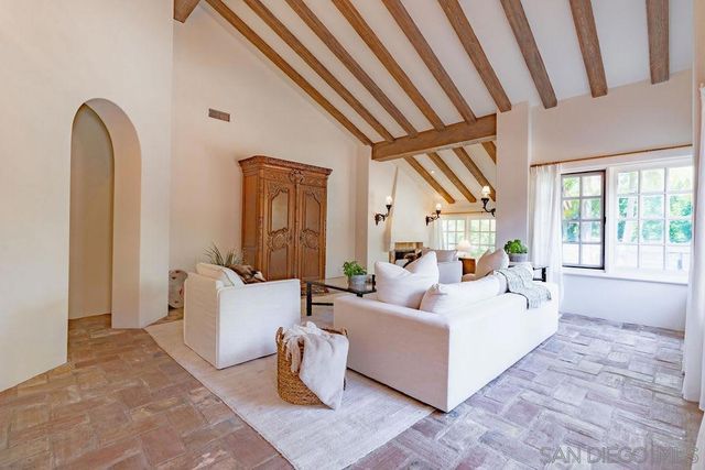 17116 Paseo Hermosa Unit A, Rancho Santa Fe, CA 92067