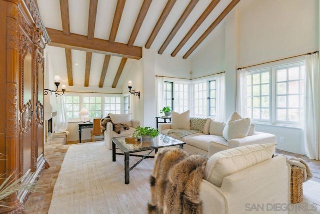 17116 Paseo Hermosa Unit A, Rancho Santa Fe, CA 92067