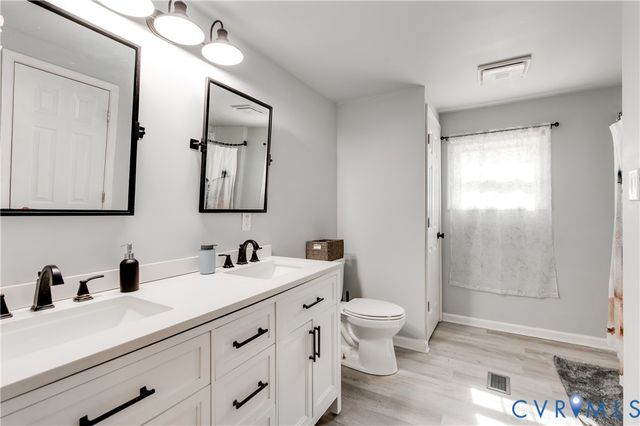 16275 Prince George Dr, Disputanta, VA 23842