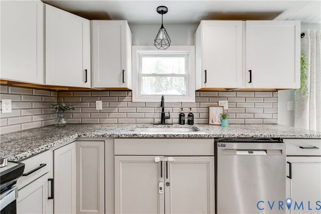 16275 Prince George Dr, Disputanta, VA 23842