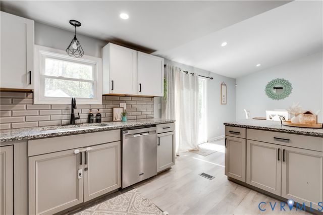 16275 Prince George Dr, Disputanta, VA 23842