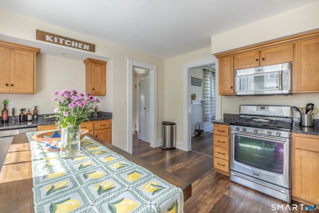 120 Howe Avenue, Shelton, CT 06484