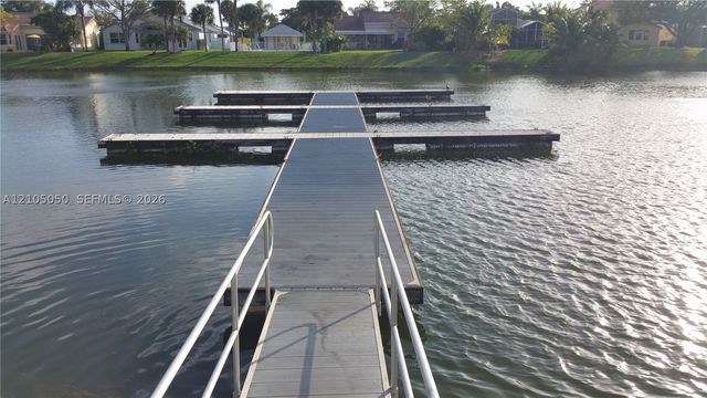 2361 NW 33rd St 604, Oakland Park, FL 33309
