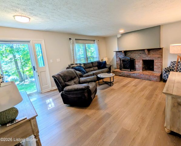 5412 Pearce Way, Crestwood, KY 40014