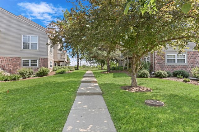 983 Ellsworth Drive, Grayslake, IL 60030