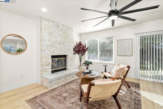 7212 Tiant Way, Elk Grove, CA 95758