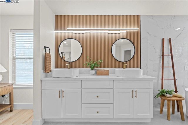 7212 Tiant Way, Elk Grove, CA 95758