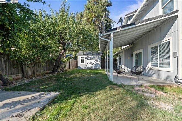 7212 Tiant Way, Elk Grove, CA 95758