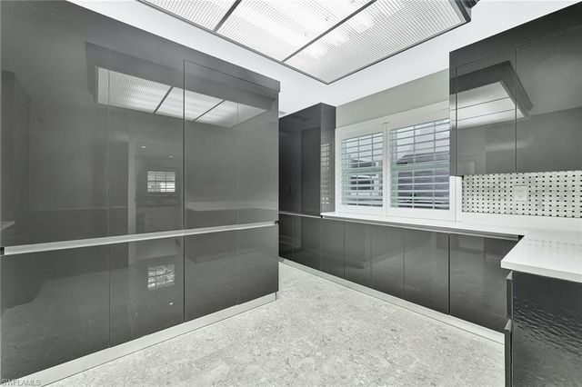 7060 Hendry Creek DR, Fort Myers, FL 33908