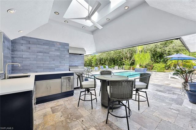 7060 Hendry Creek DR, Fort Myers, FL 33908