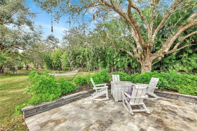 7060 Hendry Creek DR, Fort Myers, FL 33908