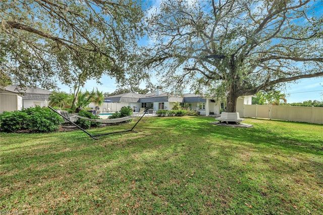 7060 Hendry Creek DR, Fort Myers, FL 33908