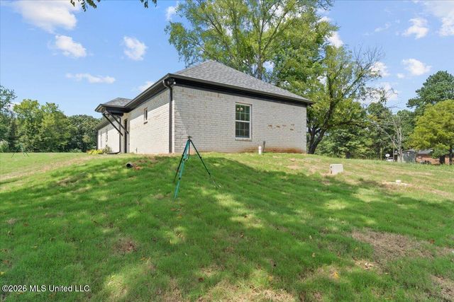 43 Mockingbird Road, Byhalia, MS 38611