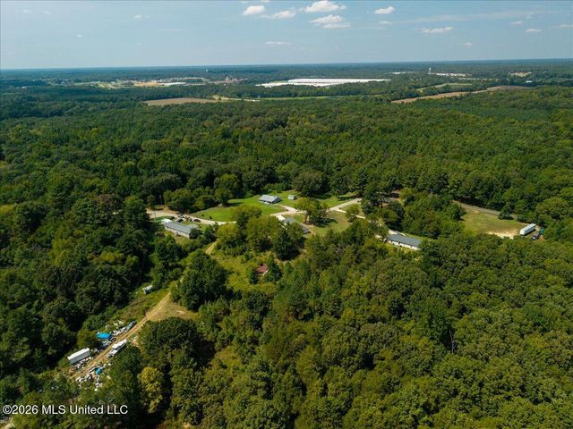 43 Mockingbird Road, Byhalia, MS 38611