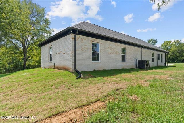 43 Mockingbird Road, Byhalia, MS 38611