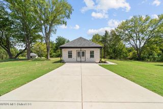 43 Mockingbird Road, Byhalia, MS 38611