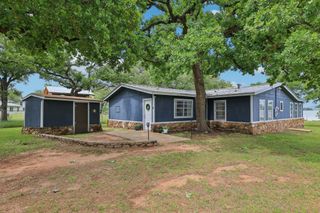 145 Oak Point DR, Tow, TX 78672