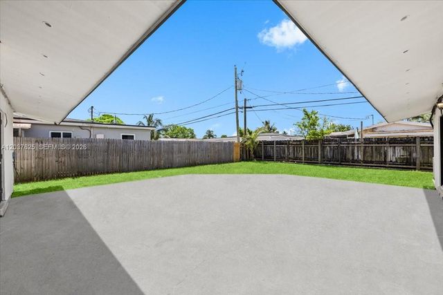 7500 Venetian Street, Miramar, FL 33023