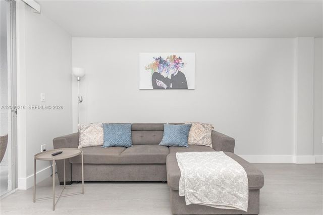 3600 NE 170th Street 308, North Miami Beach, FL 33160
