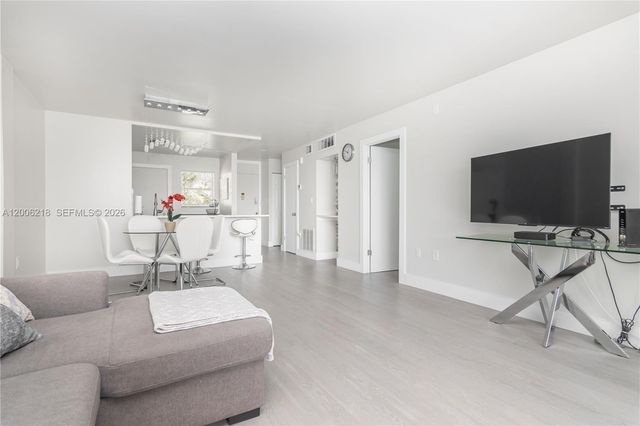 3600 NE 170th Street 308, North Miami Beach, FL 33160