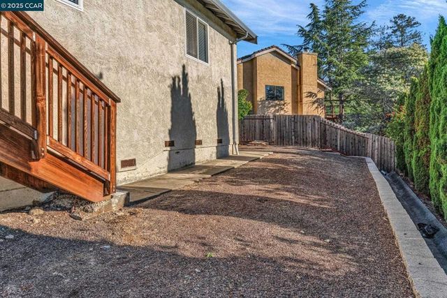 2701 Colony View Pl, Hayward, CA 94541