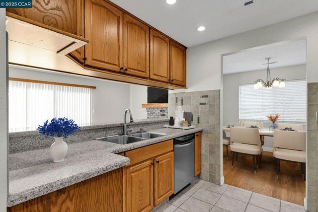 2701 Colony View Pl, Hayward, CA 94541