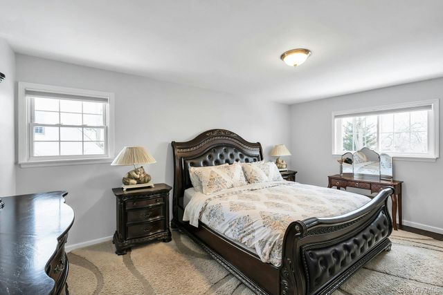 2043 Ripley, Merrick, NY 11566