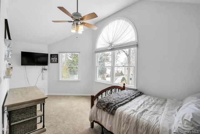 2043 Ripley, Merrick, NY 11566