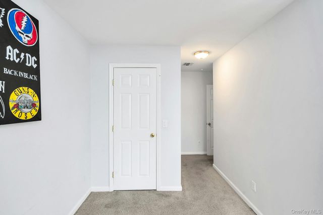 2043 Ripley, Merrick, NY 11566