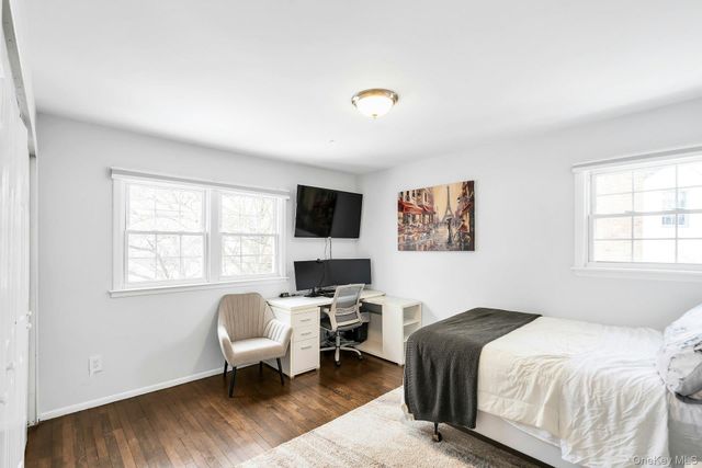 2043 Ripley, Merrick, NY 11566