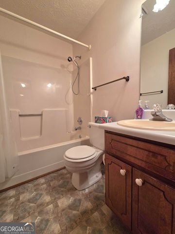 130 Stokes Drive, Stockbridge, GA 30281