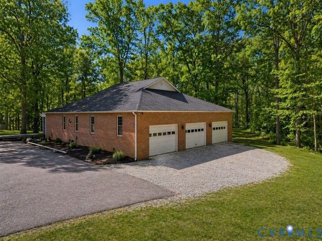 4285 Lockin Cir, Powhatan, VA 23139