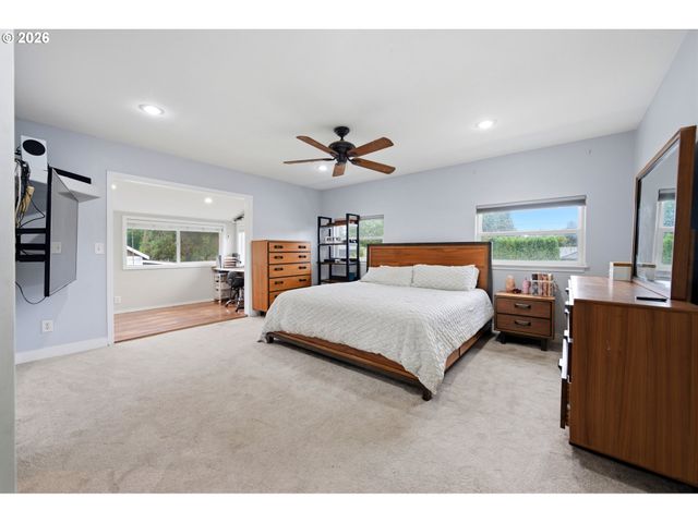 5130 7TH Ave, Keizer, OR 97303