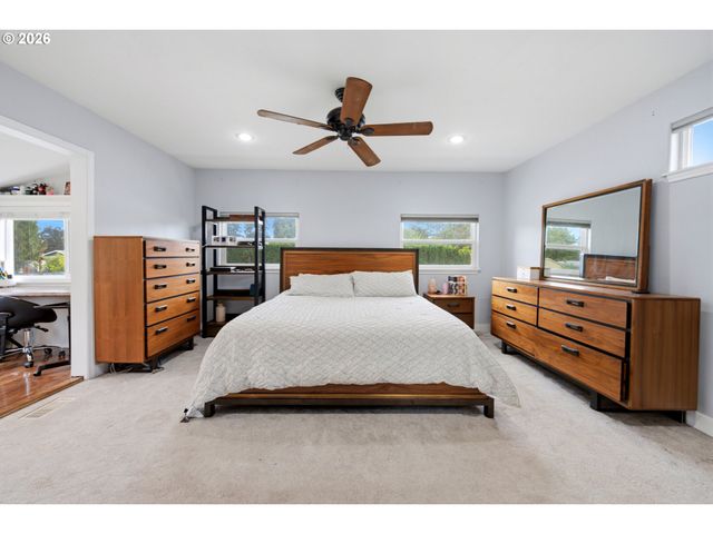 5130 7TH Ave, Keizer, OR 97303