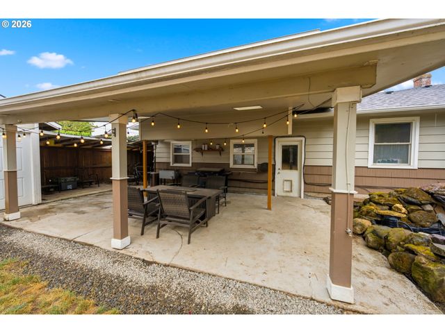 5130 7TH Ave, Keizer, OR 97303