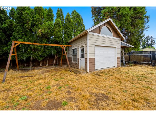 5130 7TH Ave, Keizer, OR 97303