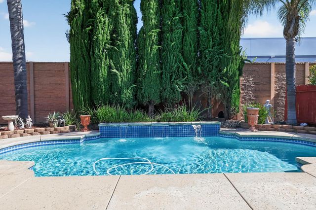 3146 San Nicolas Rd, West Sacramento, CA 95691