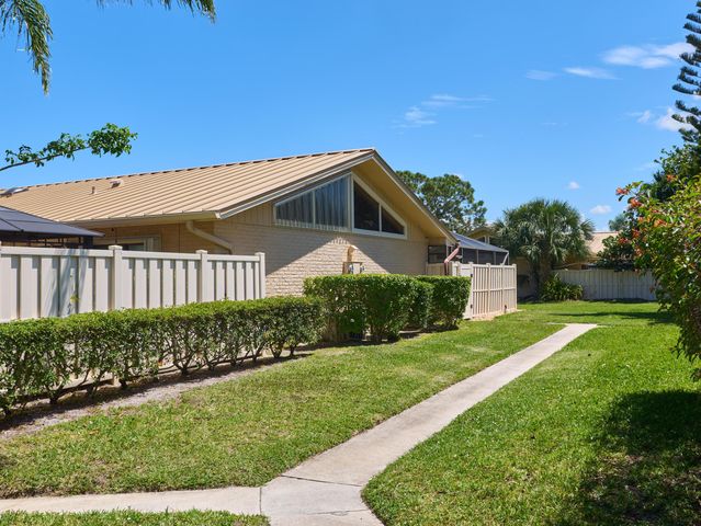 5532 Golden Eagle Circle, Palm Beach Gardens, FL 33418