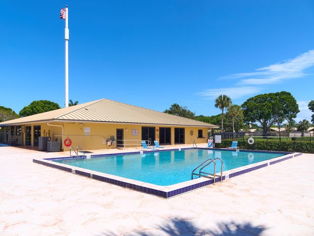 5532 Golden Eagle Circle, Palm Beach Gardens, FL 33418