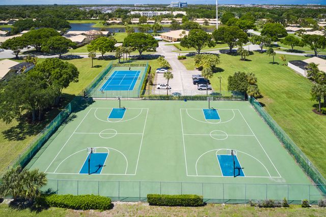 5532 Golden Eagle Circle, Palm Beach Gardens, FL 33418