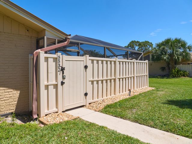 5532 Golden Eagle Circle, Palm Beach Gardens, FL 33418