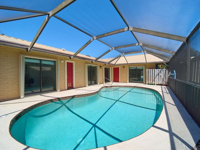 5532 Golden Eagle Circle, Palm Beach Gardens, FL 33418