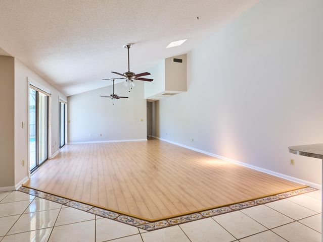 5532 Golden Eagle Circle, Palm Beach Gardens, FL 33418